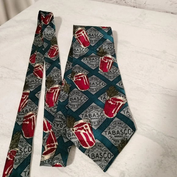 Tabasco Men's Novelty Silk Necktie Tie Bloody Mary Cocktail Made in USA 4 x 56 - Picture 8 of 9